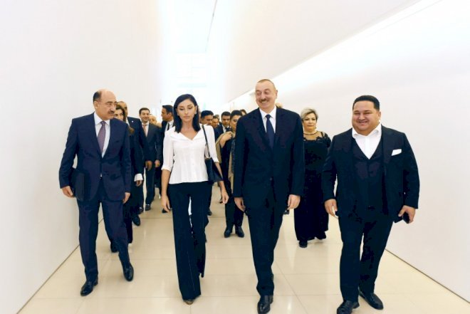   Prezidentin sənətçilərlə görüşündən - Fotolar   