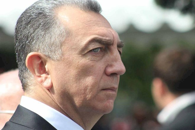    Eldar Əzizovdan mer sekçiləri təklifinə reaksiya   