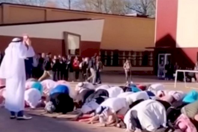    İslam dinini belə təhqir etdilər – Video   