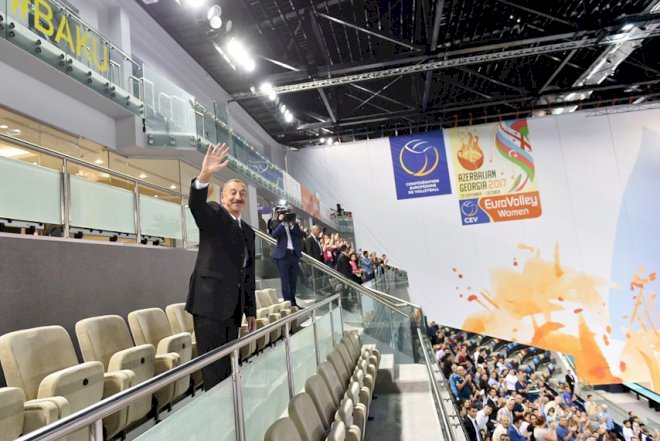    İlham Əliyev “Ulduzlar finalı”na baxır   