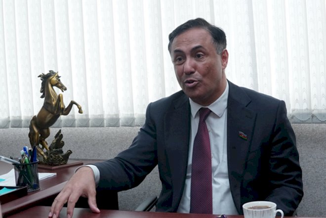     Deputatdan daha bir qalmaqallı açıqlama: “Qadınların maşın sürməsinə...”   