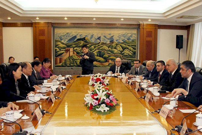    Azərbaycan nümayəndə heyəti Çində olub   