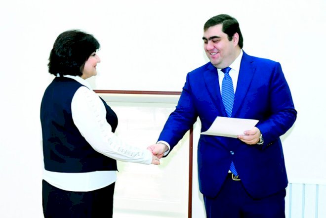    Vasif Talıbovun deputat oğlu təqdimat etdi   