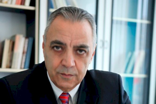    İlham Əliyev Fazil Qurbanovu təltif etdi   