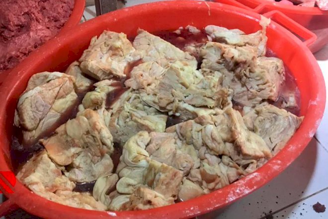   Kolbasa sexindən iyrənc görüntülər   