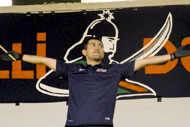    “Bəxtləri gətirib ki, köynəklərində Azərbaycan bayrağını daşıyırlar” - Şamil Mustafayev   