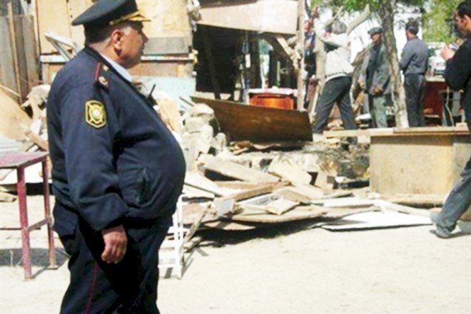    Polislər kök olduqları üçün işdən çıxarılıb – Azərbaycanda   