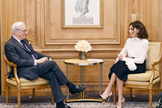    Mehriban Əliyeva Fransa şirkətinin rəhbəri ilə görüşüb   