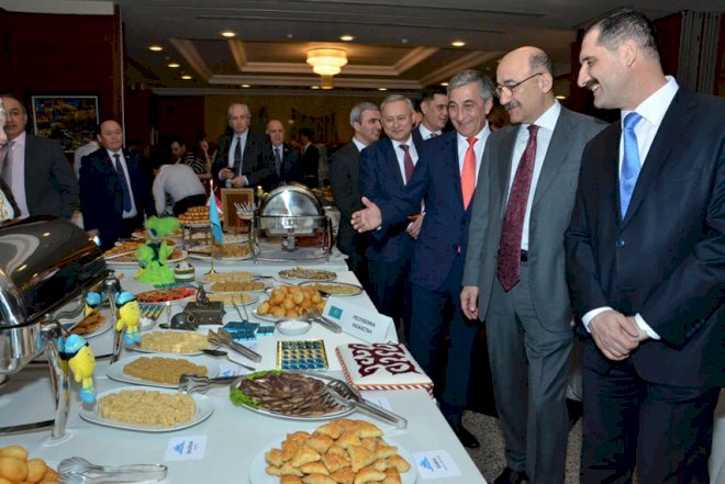    Diplomatlar Yel çərşənbəsini birgə qeyd etdilər   