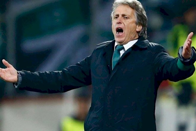    “Beşiktaş”da baş məşqçi postuna yeni namizəd    