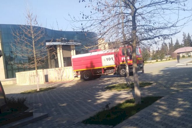    İcra Hakimiyyəti tualeti FHN-in maşını ilə təmizlətdi - Foto   