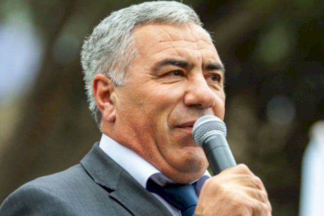    Hafiz Hacıyevə 10 nəfər ayaqqabı aldı - “Satıb çörəkpulu edərəm“   