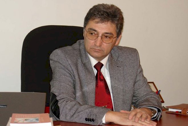    Akif Əli işdən çıxarıldı   