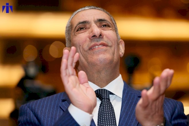    Xəbər agentliyi Siyavuş Novruzovu “cahil” adlandırdı   