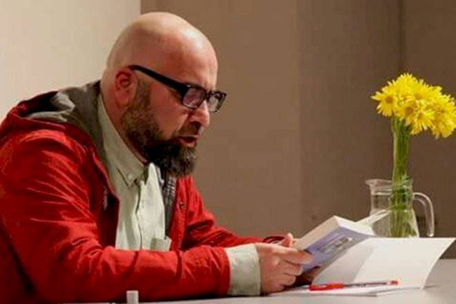    Pulun və vəzifənin verdiyi qırx üç dərəcə istilik…    
