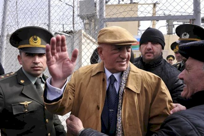    Əli İnsanovun ilk müsahibəsinə reaksiyalar: “Liderlik iddiasındadır...”   
