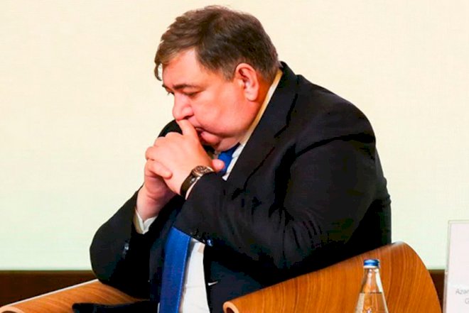    Fazil Məmmədova verilən vaxt bitir...   