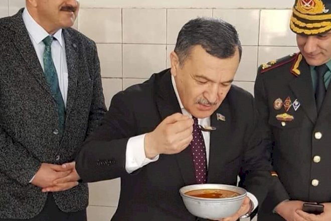    Əgər dustaqların yeməyi bu qədər dadlıdırsa...   