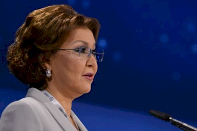    Nazarbayevin qızı parlamentin sədri seçildi   