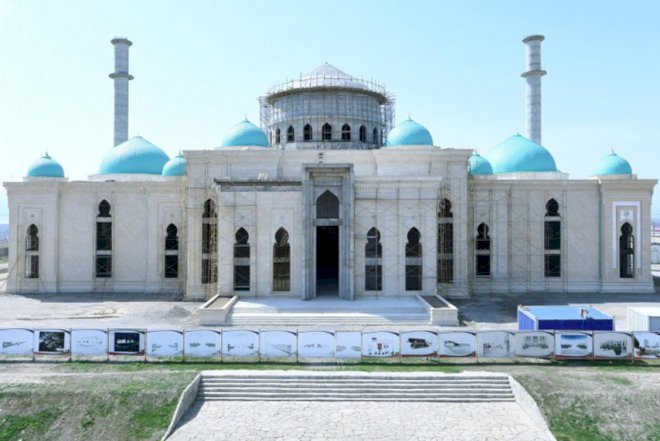    Vasif Talıbov 5 min nəfərlik məscid tikdirir - Fotolar   