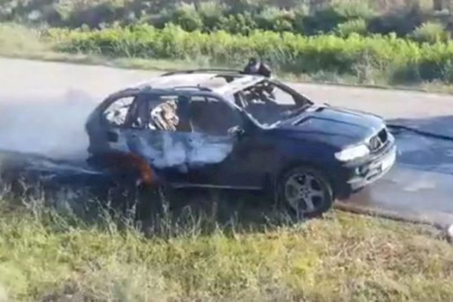    Bakıda avtomobil yanıb   