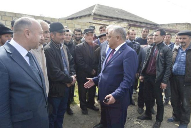    İcra başçısından prezidentə şikayət - Qarşıdurma yarandı   