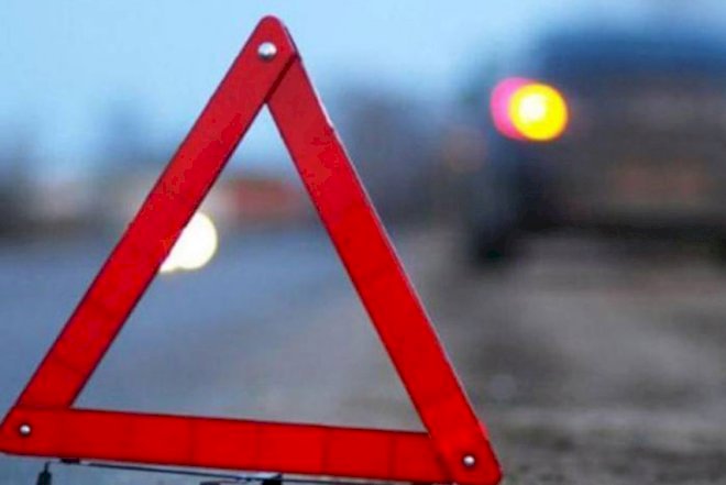    Yolu keçən iki qadını avtomobil vurub   
