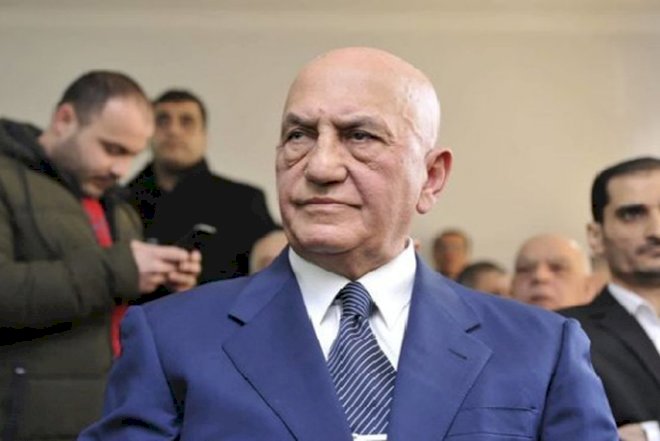    “Məndən üzr istənilməlidir...” – Əli İnsanov    