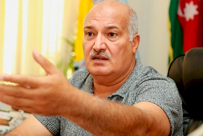    “Xalqı verməliyəm sənin kimi dələduzların əlinə ki, bildiyini edəsən?”    