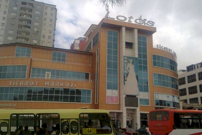    “Lotos” Ticarət Mərkəzindəki sahibkarlar narahatdır   