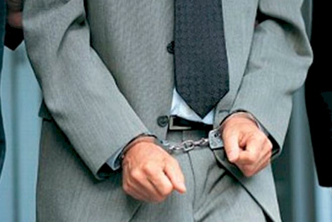    Nazir müavini rüşvət alarkən yaxalandı   