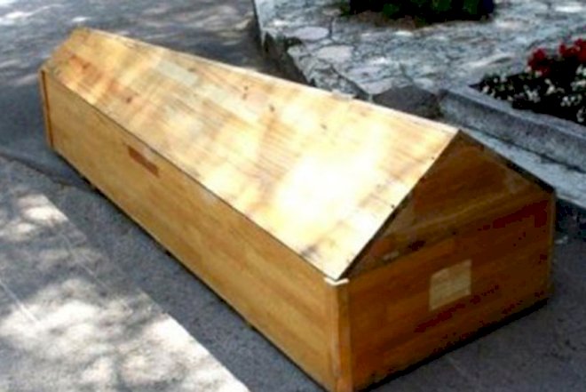    Tabuta girən aktrisa xəstəxanalıq oldu   