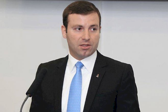    Elxan Məmmədov erməni futbolçuya söz verdi:   “Gəlsin, problem olmayacaq...”