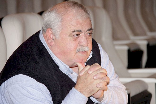    Rövşən Almuradlı vəfat etdi - Dayanacaqda   