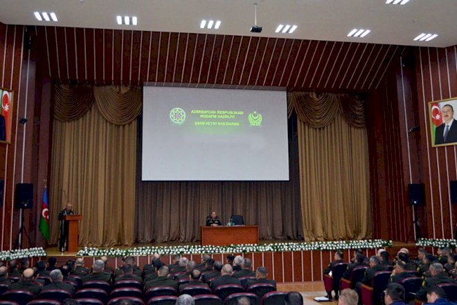    Ordumuzun komandirləri toplandı   