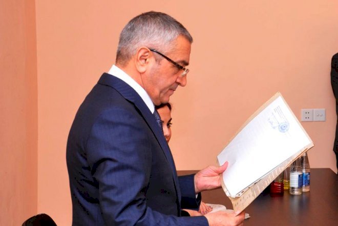    İcra başçısı biznesini təkzib etdi, siyahısını yaydılar   