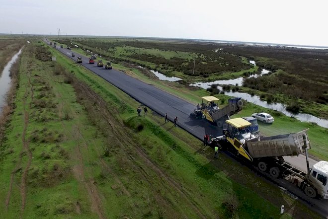    Salyan-Biləsuvar yolu yenidən qurulur   