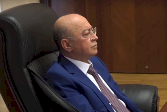    Kəmaləddin Heydərovun gəmi kimi kreslosu... - Foto   
