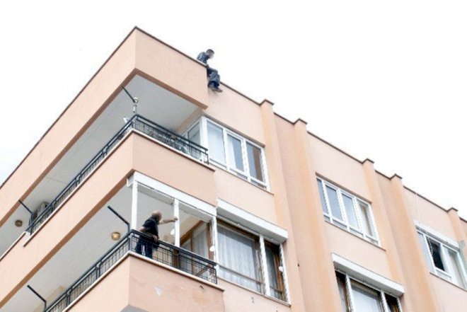    İntihara cəhd edən şagirdlə bağlı yeni xəbər   