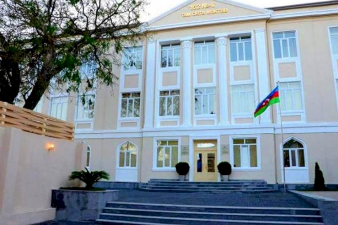    Şagirdi intihar edən məktəbin direktorundan açıqlama   