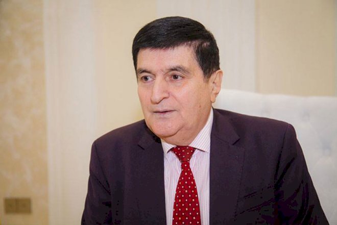    “Efir qadağası düzgün qərar deyil” - Baloğlan Əşrəfov   