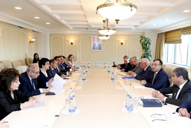    Sahil Babayev İctimai Şuranın üzvləri ilə görüşüb   