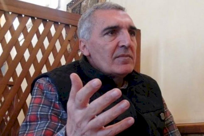    “Deputatların demokratiya dərslərinə ehtiyacı var” – Ekspertdən sərt açıqlama   