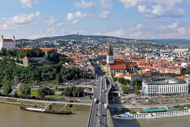    Slovakiyada təqaüd proqramı elan olunub   