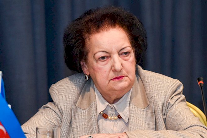    Ombudsmandan məktəblinin intiharı haqda açıqlama   