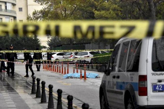    Gənc qız özünü 42-ci mərtəbədən atdı - Türkiyədə   