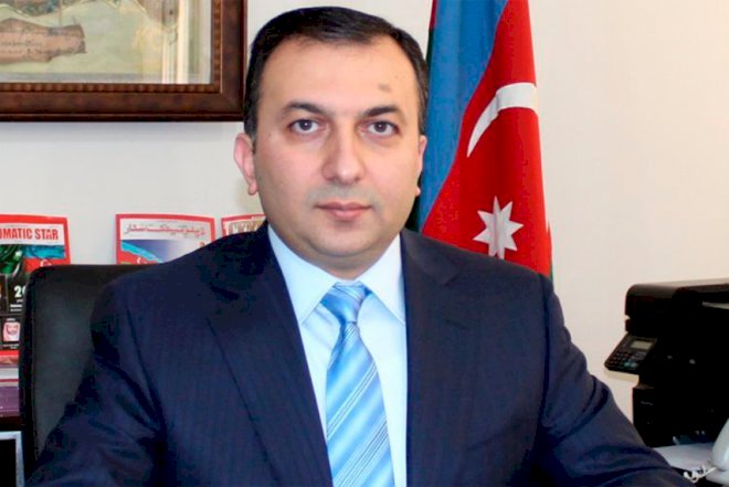    Adı kürü qalmaqalında hallanan səfir siyahıdan çıxarıldı   
