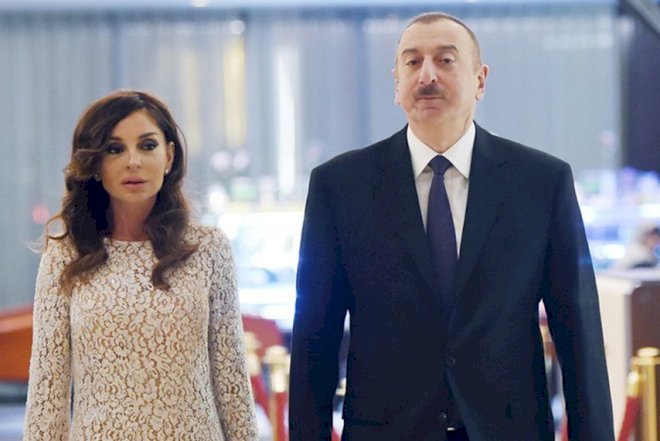    İlham Əliyev və birinci xanım açılışda   