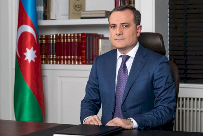    Nazir şagirdin intiharından danışdı – “Sarsıdıcı oldu”   