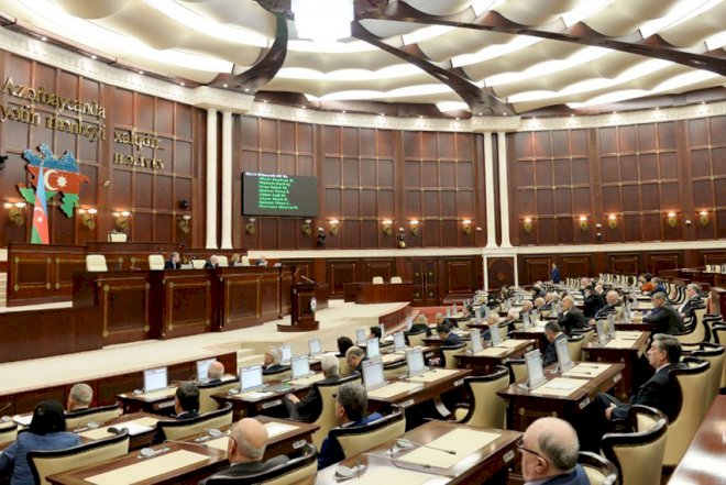    Ən intizamlı deputatlar bizimkilərdir...   